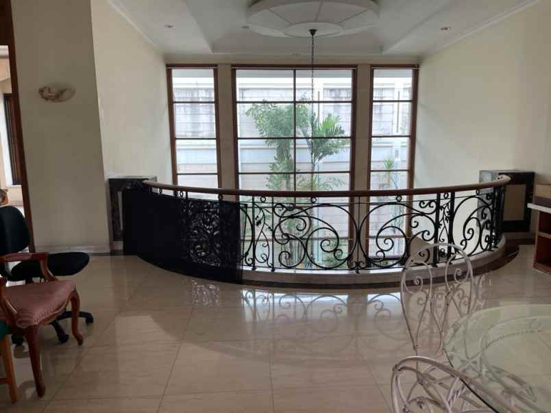 rumah bukit gading villa