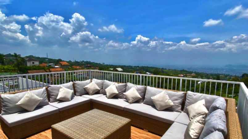 rumah cisarua bandung barat