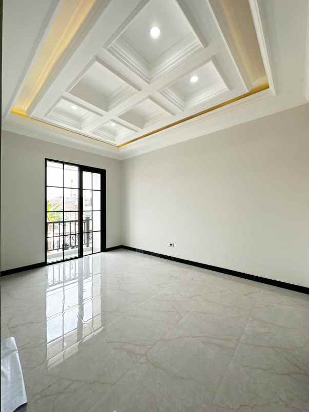 rumah clasik murah di cibubur ciracas