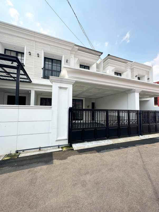 rumah clasik murah di cibubur ciracas