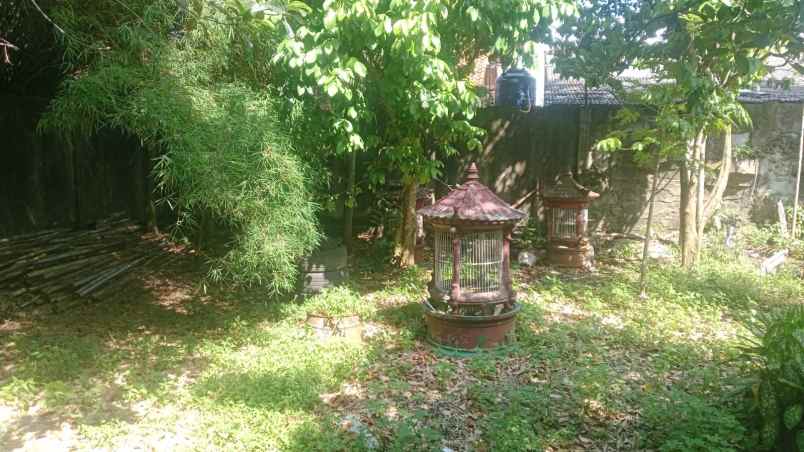 rumah dan tempaf usaha lokasi strategis di depok