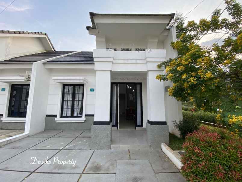 rumah darmawangsa residence