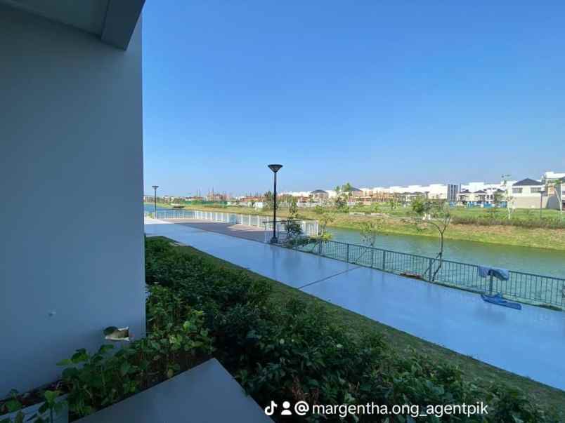 rumah denver pik2 view danau