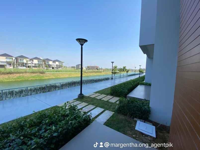 rumah denver pik2 view danau