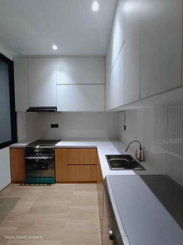 rumah design modern siap huni di joglo jakarta barat