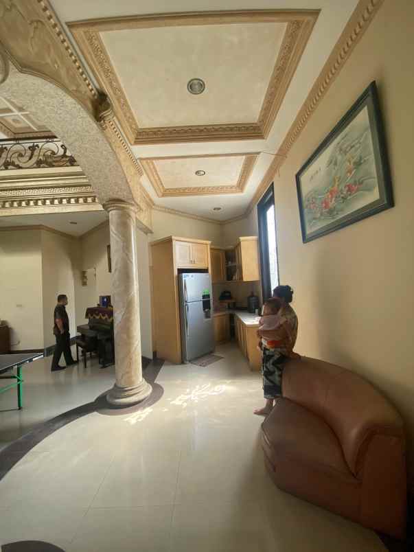 rumah dijual babatan pratama wiyung surabaya barat