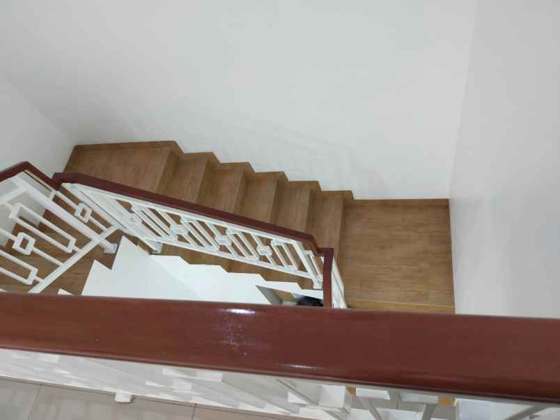 rumah dijual lokasi ragunan jakarta selatan