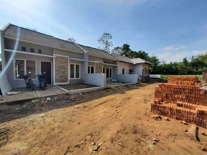 rumah dijual ready stock bangunan baru siap huni