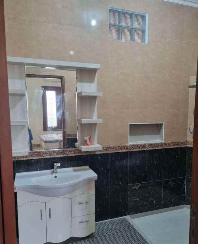 rumah disewakan pondok nirwana merr surabaya timur