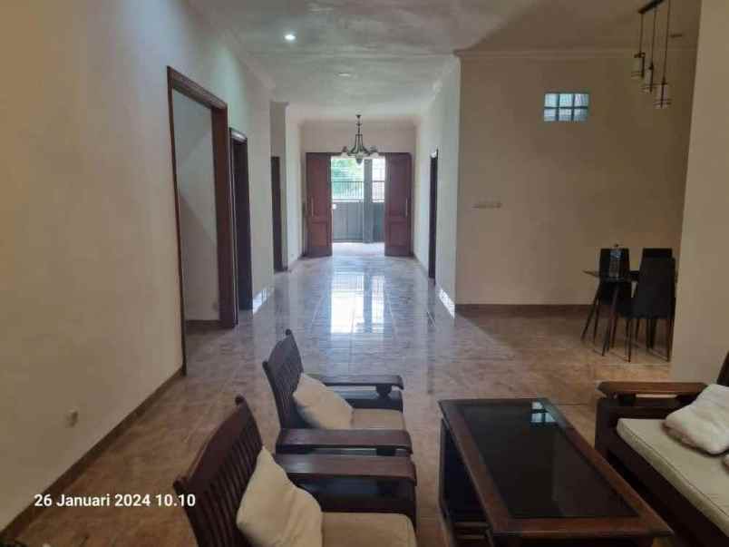 rumah disewakan pondok nirwana merr surabaya timur