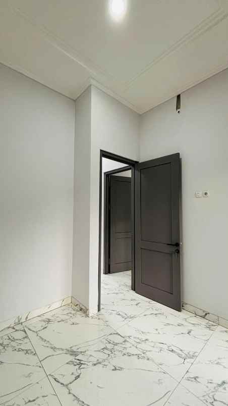 rumah elegan dalam cluster di cibubur city