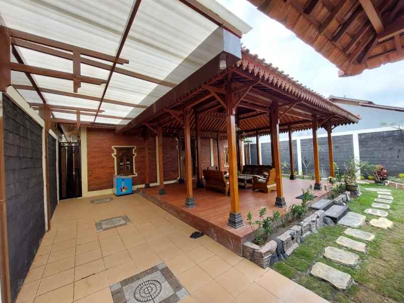 rumah ethnic joglo cantik dekat pusat kota palagan