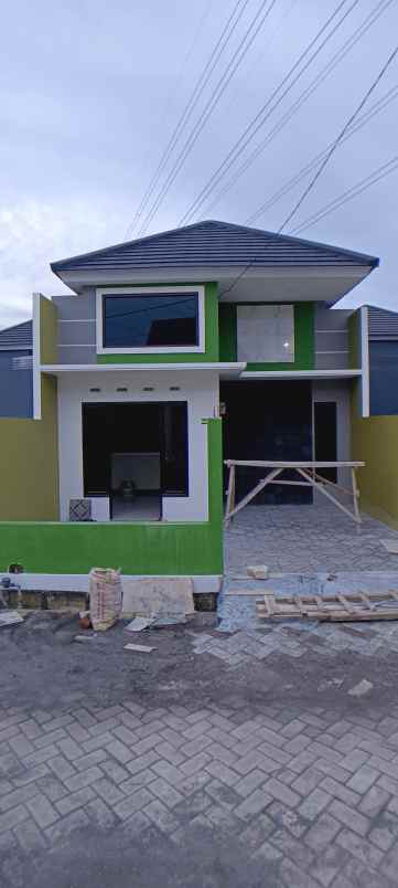 rumah gagah siap pindahan lokasi padat penduduk