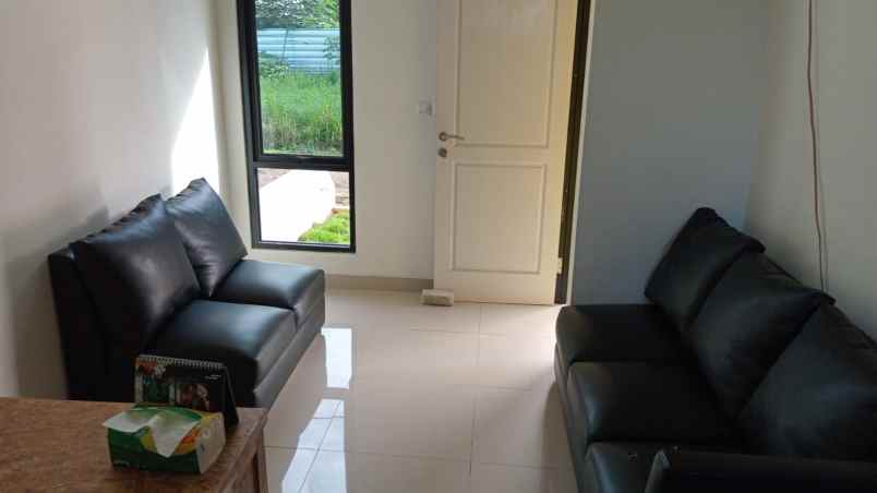 rumah hunian bahagia keluarga