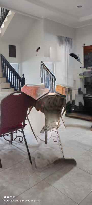 rumah jalan raya ratna jatibening