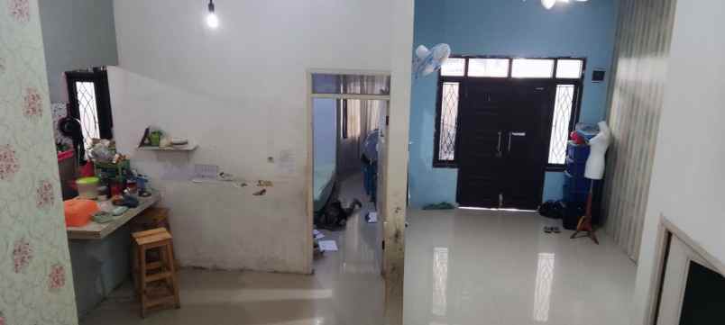 rumah jl binong kelapa dua