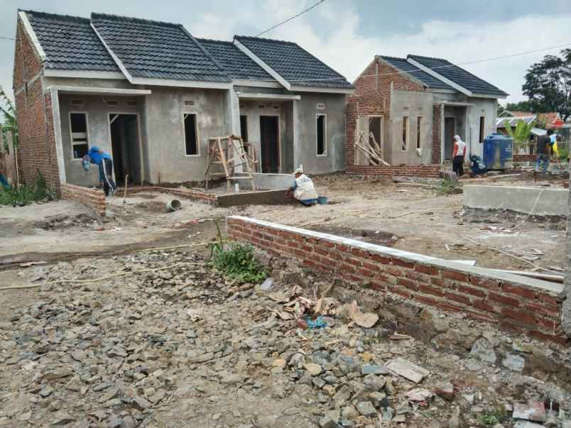 rumah jl katapang andir