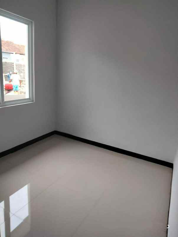 rumah jl sangkanhurip ciborerang