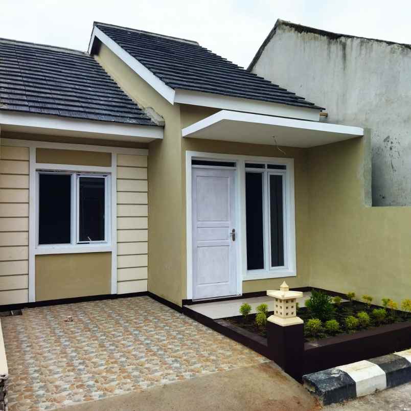 rumah jl sangkanhurip ciborerang