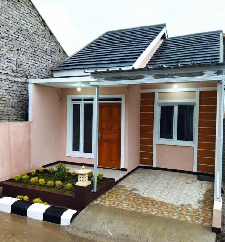 rumah jl sangkanhurip ciborerang