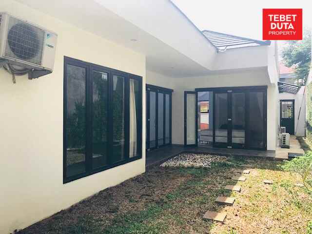 rumah kebon baru tebet