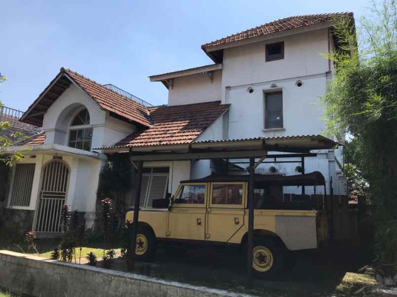 rumah klasik kluster pasadena sentul city