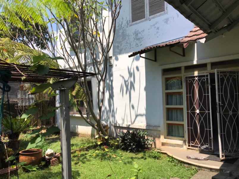 rumah klasik kluster pasadena sentul city