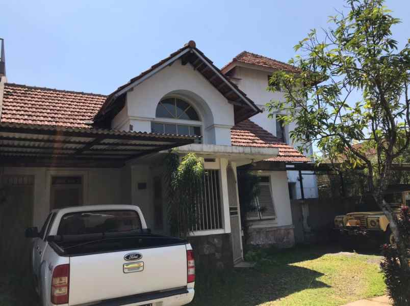 rumah klasik kluster pasadena sentul city