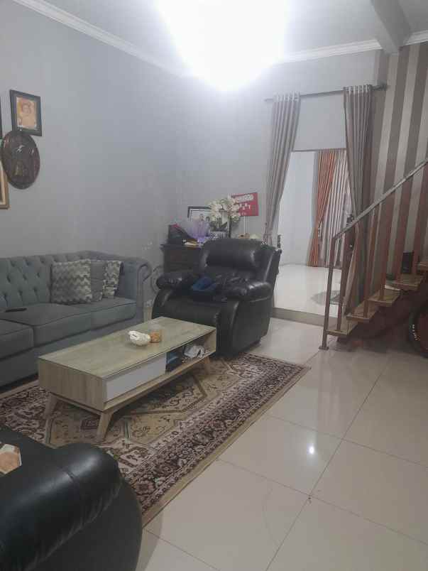 rumah komp graha bukit raya hdp selatan hook