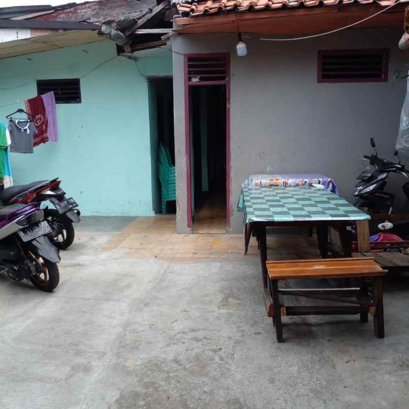 rumah kos kosan 13 kamar di cawang jaktim dekat uki