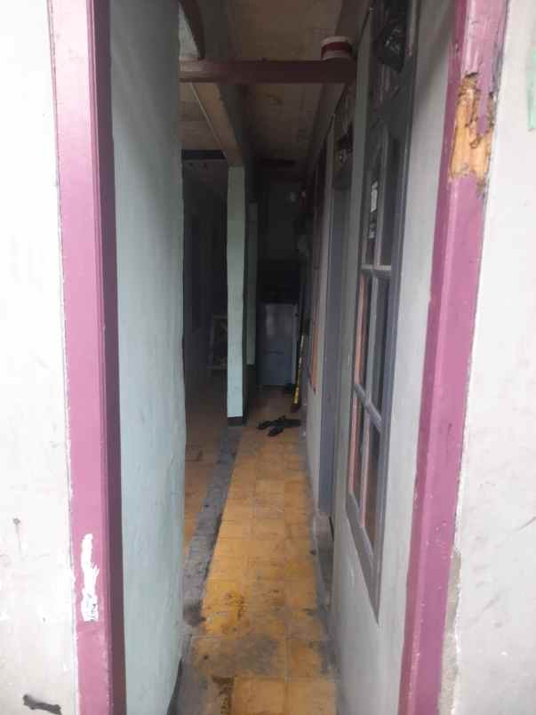 rumah kos kosan 13 kamar di cawang jaktim dekat uki