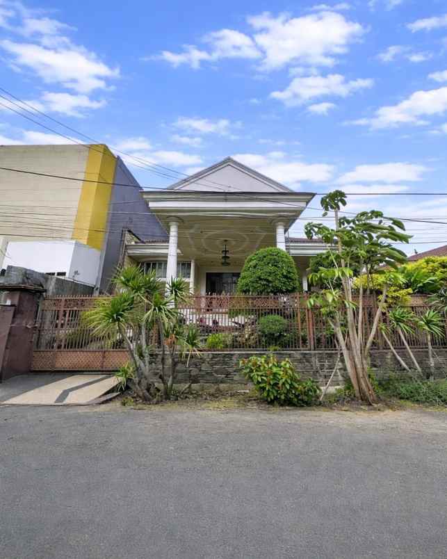 rumah kupang indah strategis hitung tanah furnished