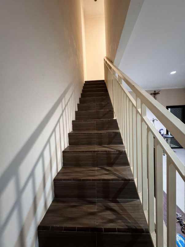 rumah lebak arum kenjeran row 2 5 mobil