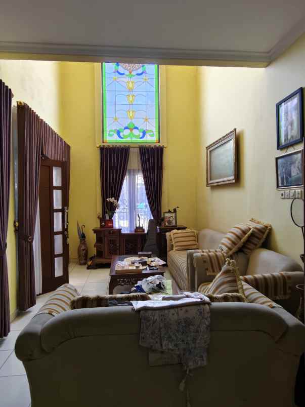 rumah luas aman cluster one gate akses jalan besar tol