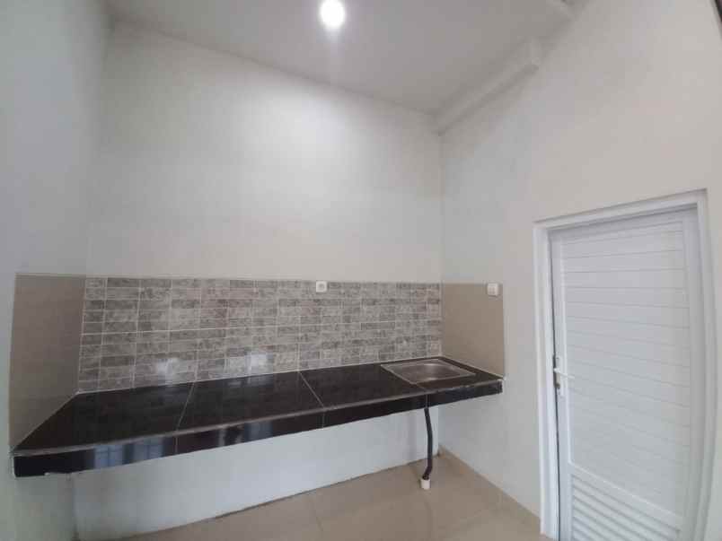 rumah luxury 2 lantai siap huni