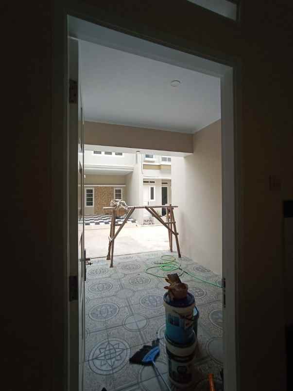 rumah mampamg pancoran mas depok