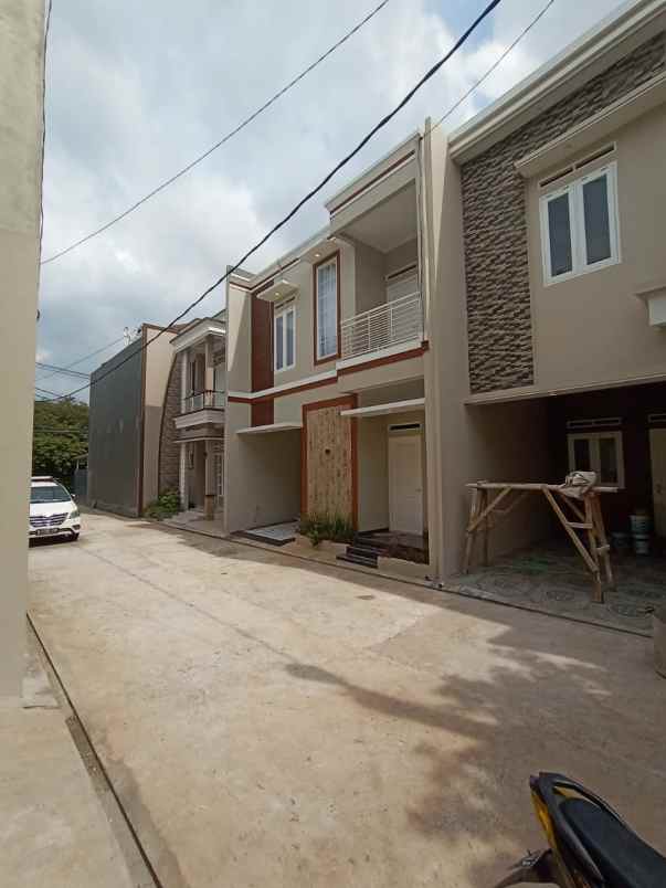 rumah mampamg pancoran mas depok