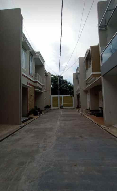 rumah mampang pancoran mas depok