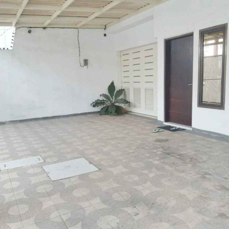 rumah manyar tirtomoyo strategis row jalan 3 mobil