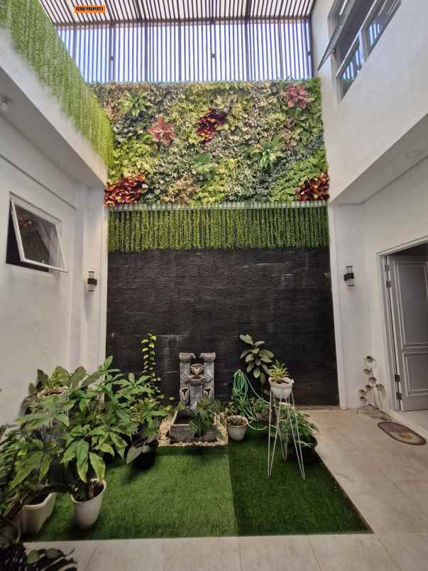 rumah mewah siap huni 5 kamar kota wisata cibubur