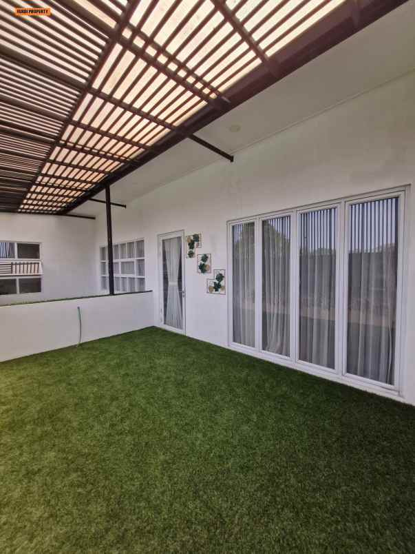 rumah mewah siap huni 5 kamar kota wisata cibubur