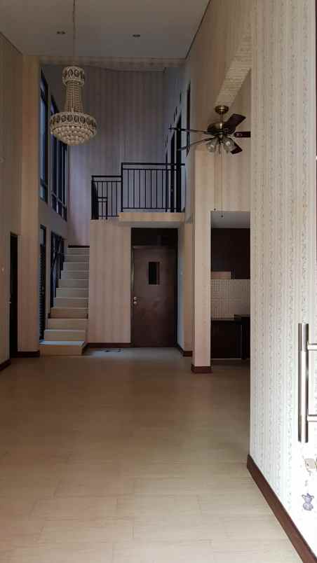 rumah minimalis di malaka country estate jakarta timur