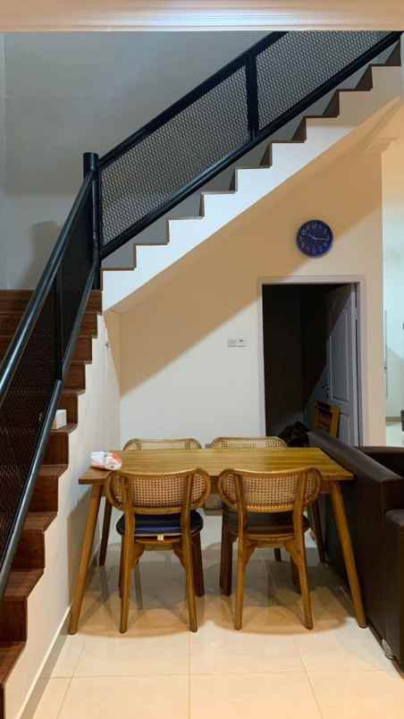 rumah mulyosari minimalis siap huni furnished