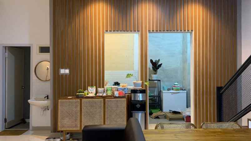 rumah mulyosari minimalis siap huni furnished