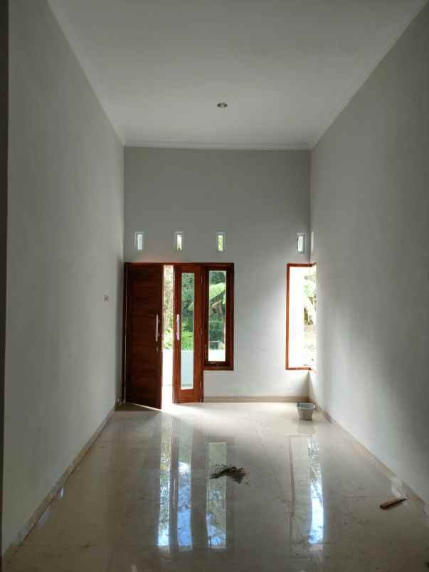 rumah murah desain modern di seyegan sleman