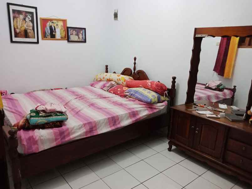 rumah perumahan dukuh zamrud