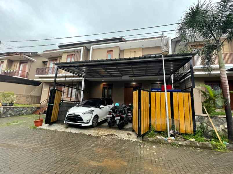rumah pesona bali ciwaruga bandung utara