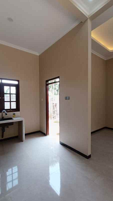 rumah ready siap huni shm ready dekat kampus unnes