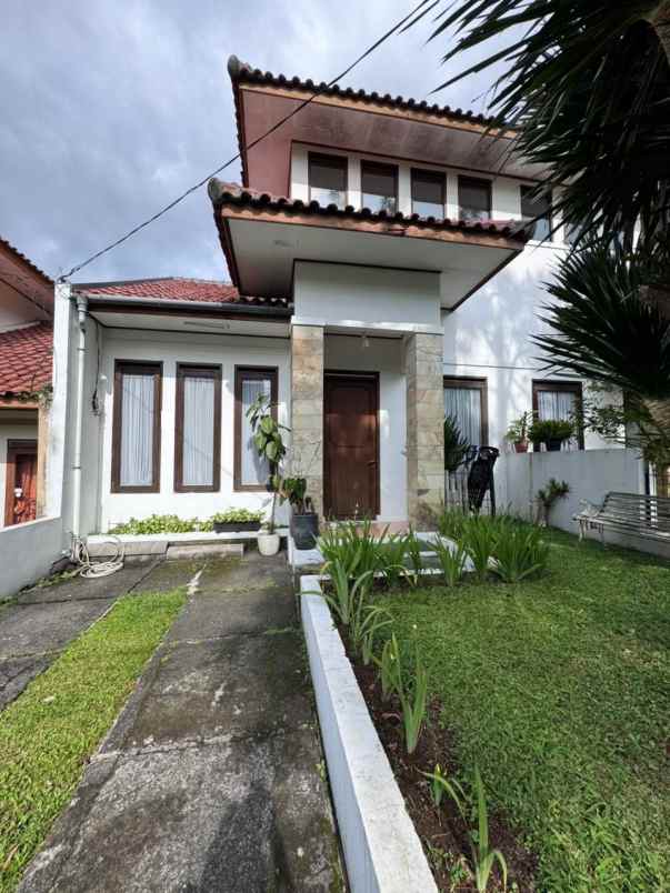 rumah royal view residence