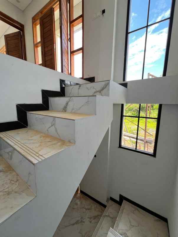 rumah semi hotel di bali